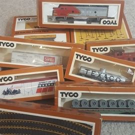 Tyco HO Train Set