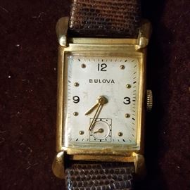 Antique, Swiss-made Bolova watch, in 14k gold. Watch runs and keeps time