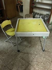 #83	kid vintage yellow table w 1 plastic chair	 $20.00 	