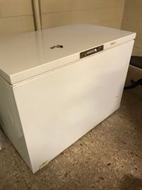 #85	cold spot freezer chest large	 $65.00 	