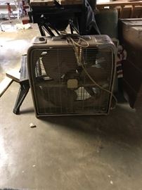 #135	thermo state box fan	 $25.00 	