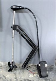 MotorGuide Pro Series 40 lb Drop-in Long Shaft Trolling Motor With MotorGuide Machete II Propeller