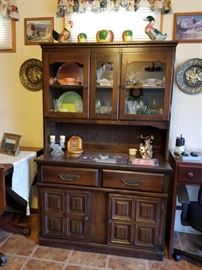 Vintage Small Hutch curio Cabinet.