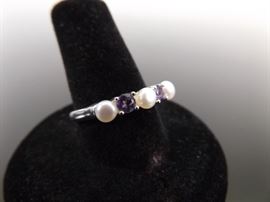 .925 Sterling Silver Faceted Amethyst and Cultured Pearl Ring Size 8.25
