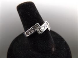 .925 Sterling Silver Crystal Ring Size 6.75
