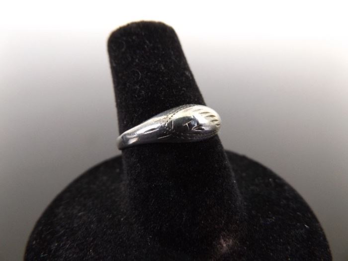 .925 Sterling Silver Etched Dome Ring Size 6.5
