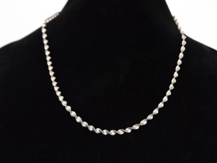 .925 Sterling Silver Twist Necklace
