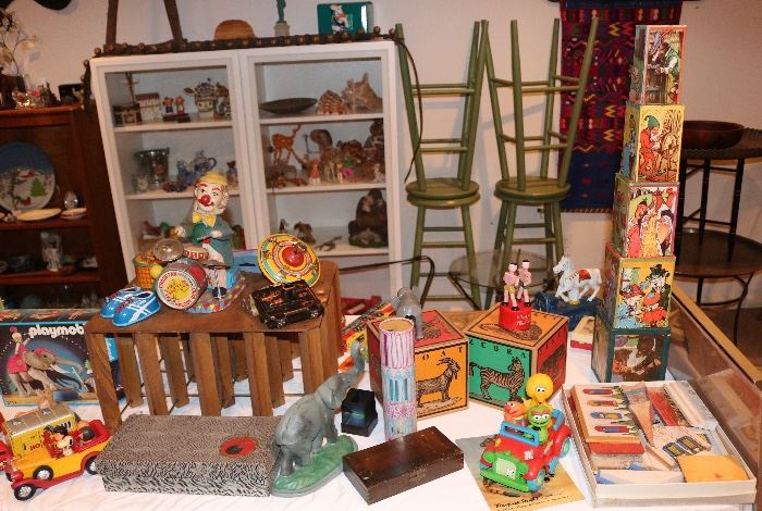 Vintage toys and dolls