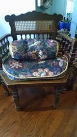 ANTIQUE EASTLAKE CHAIR....CHECK OUT THE DETAIL!1 