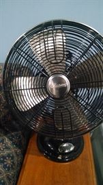 VINTAGE -STYLE **CENTURY** TABLE CAGE FAN