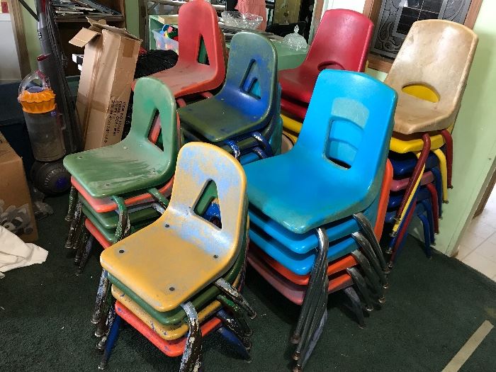 About 35 small chairs for kids. Let’s call them.. ‘vintage’!