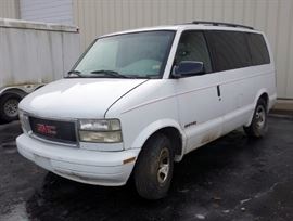 1999 GMC Safari Van, 209,868 Miles, VIN # 1GKDM19W0XB528174