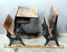 Silent Giant School Desk With 2 Fold-up Seats