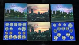 U.S. Mint Uncirculated Coin Sets 2009P (2), 2009D, 2010P (2) And 2010D