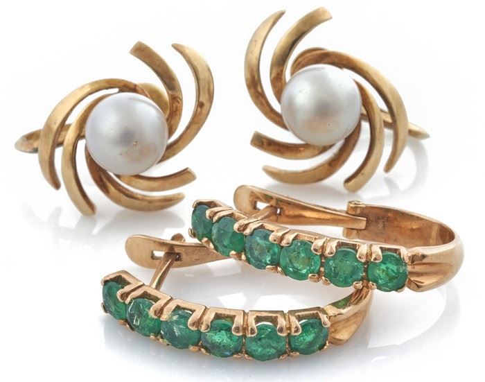 14k yellow gold pearl and emerald earrings