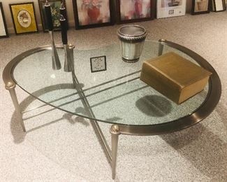 KIDNEY SHAPE COCKTAIL TABLE 