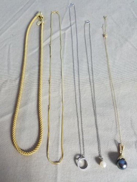 Five 14K Necklaces     https://ctbids.com/#!/description/share/108376