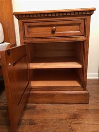 Nightstand (interior)