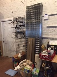 Gridwall and accessories