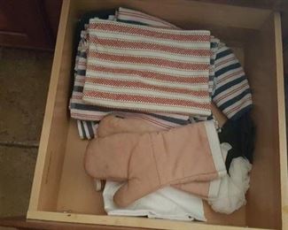 Linen, Stove Pads