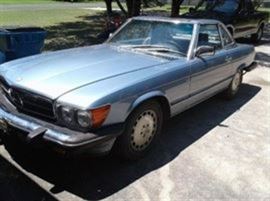 Mercedes 560 SL , 2 door, Great condition!