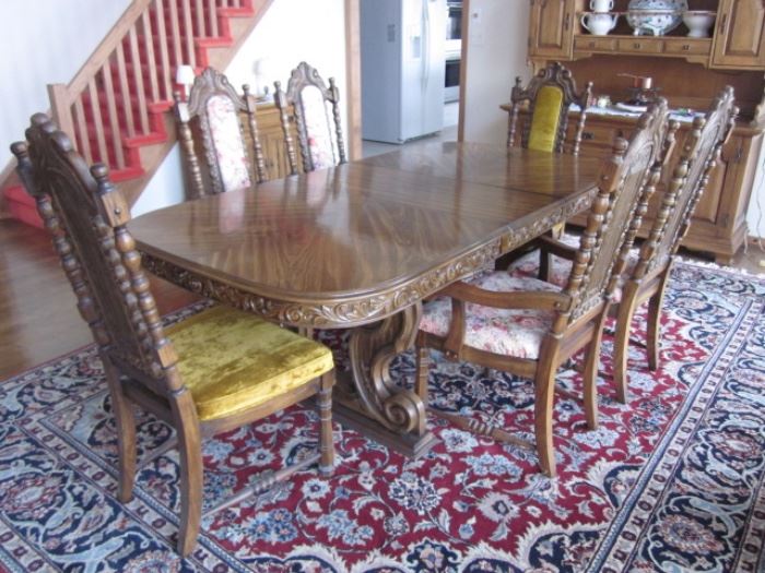 Spanish Style Dining Table & Seating
