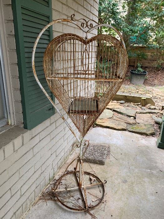 Heart Shape Birdcage on Stand
