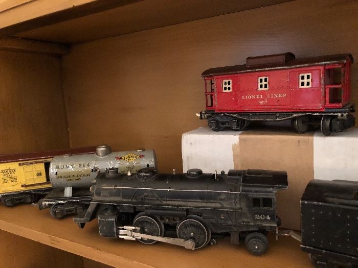 Lionel Trains come and go... but this one makes an awesome display