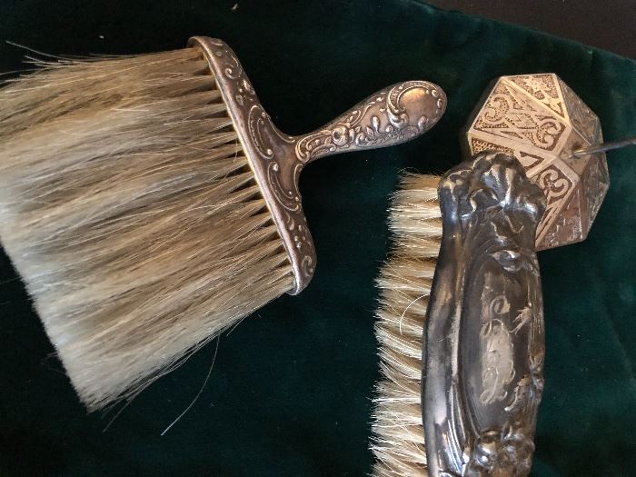 Cool valet grooming brushes