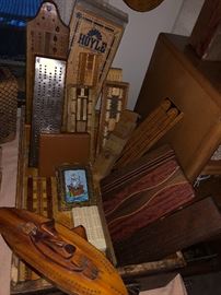 Yes, many types of cribbage boards.