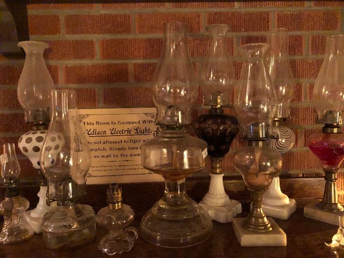 Everyone should have at least one good oil lamp!