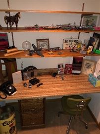 Some vintage modle airplanes, aircraft carries and more