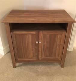 APPLIANCE OR ENTERTAINMENT CABINET