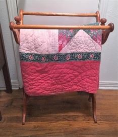 Wooden Quilt Rack and Quilt