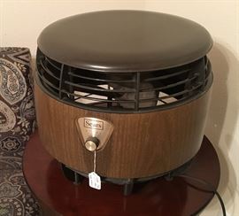 VINTAGE SEARS 4-SPEED STOOL FAN