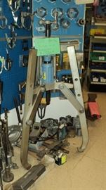 OTC 50 Ton Puller with Hydraulics