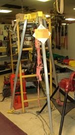 Man Hole Tripod by Fail Tech