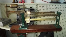 Controls of 1800's Buffalo Scale