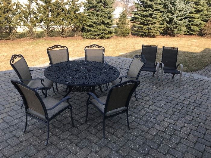 Fortunoff 60" Round Patio Set