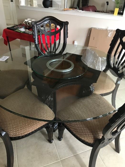 Raymour & Flanigan 60" Round Glass Top Dining Table with 5 Chairs & Lazy Susan