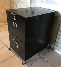 Oxford 2-drawer File Cabinet on Castors with Retractable Lid