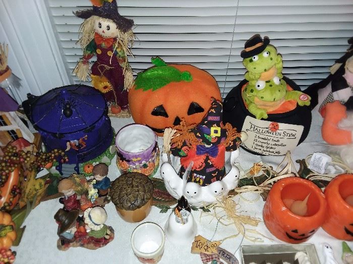 Halloween & Thanksgiving Decorations