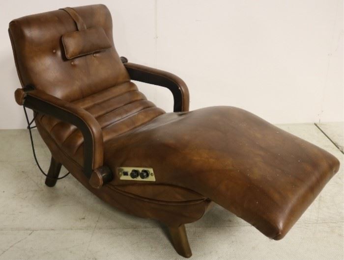 Vintage Contour lounge chair
