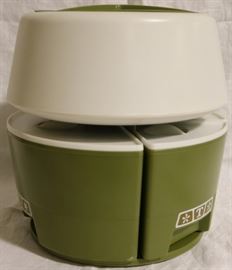 Retro rotating canister set