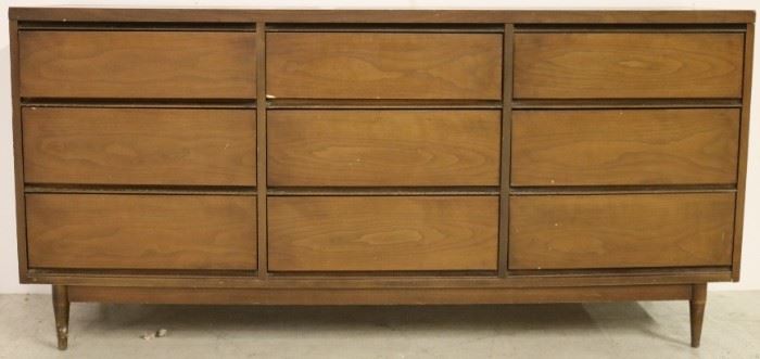 Vintage 9 drawer dresser