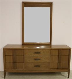 Stanley 9 drawer dresser with mirror