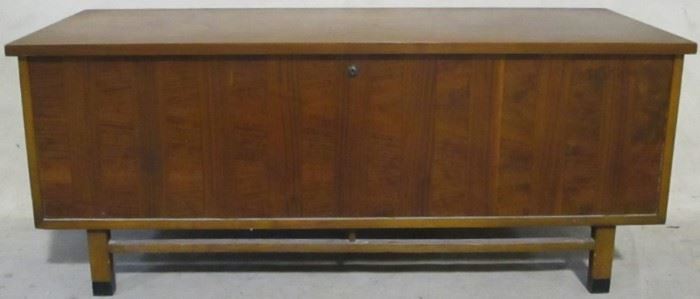 Lane mid century cedar chest