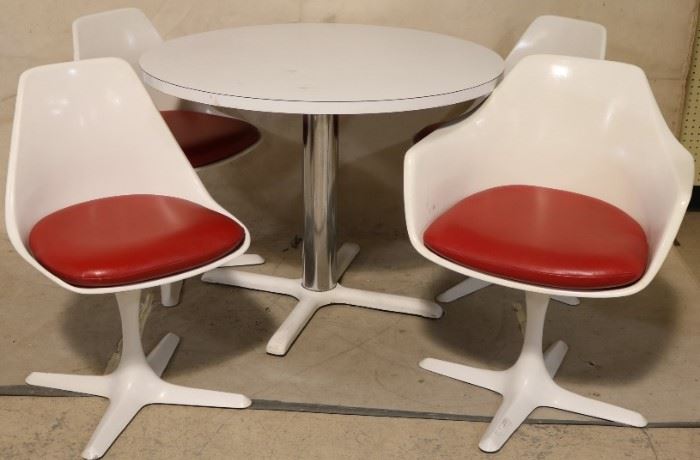 Burke propeller base tulip dinette set