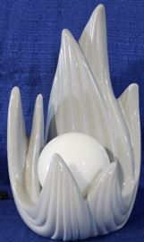 Freeform ceramic ball lamp