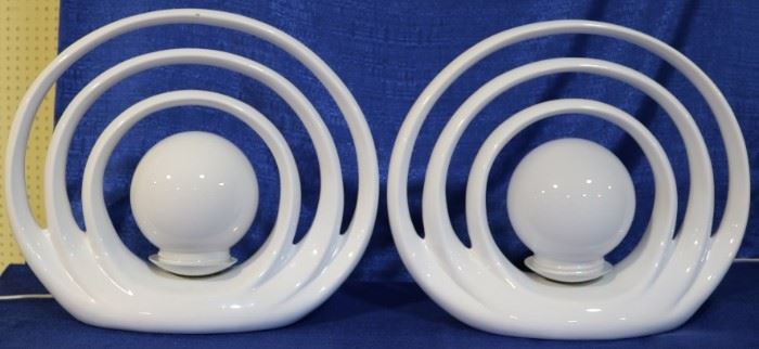 Pair concentric circle lamps